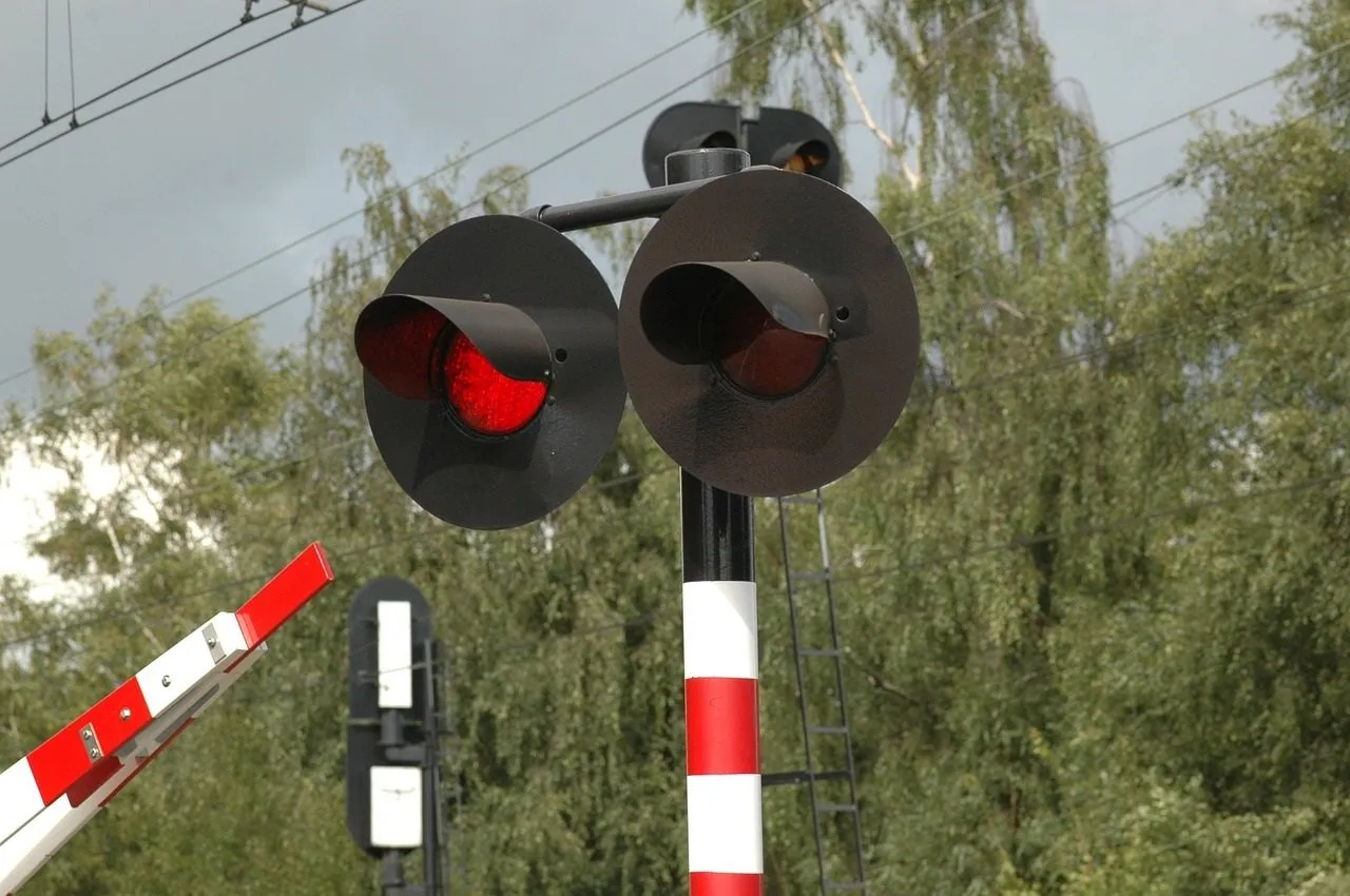 level crossing 65779 1280