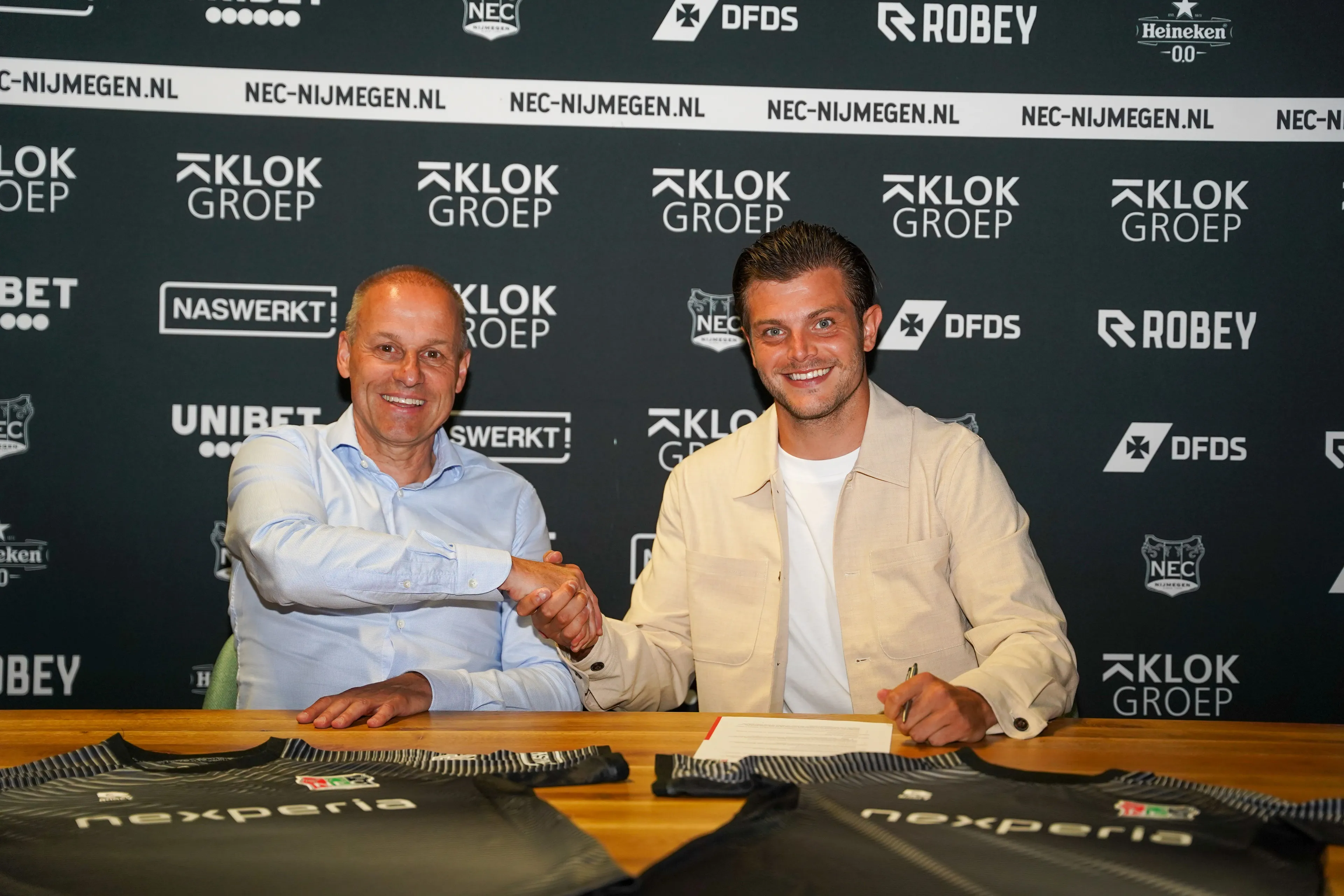 nec media stijnvangassel 43