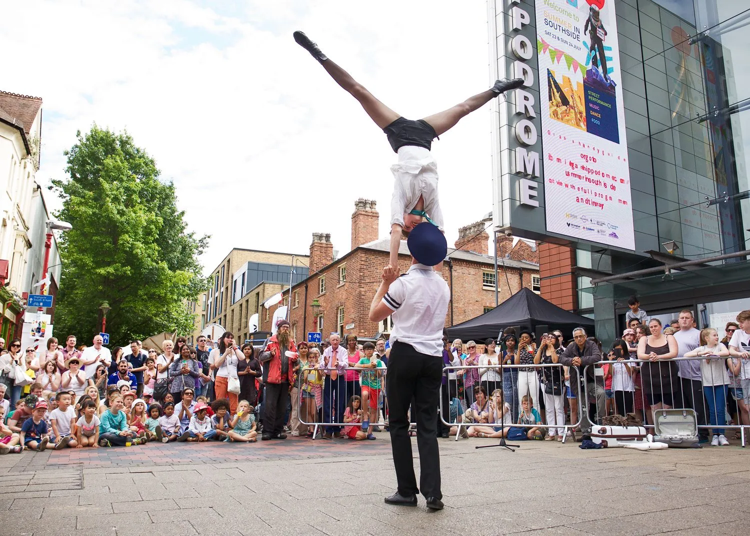 persbericht artiesten gezocht voor openluchttheater podium aan de waal fotograaf steve eggleton event digital