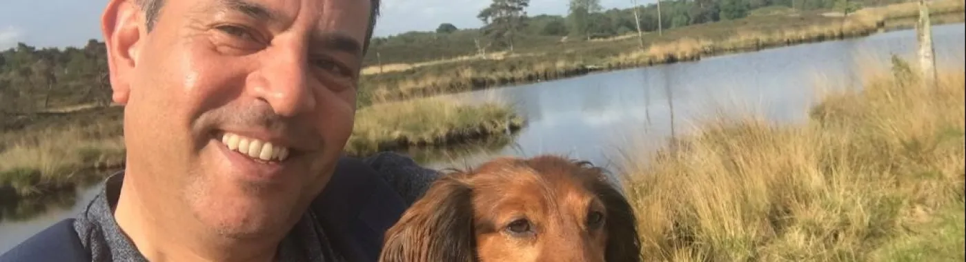 qader shafiq en hond jazz