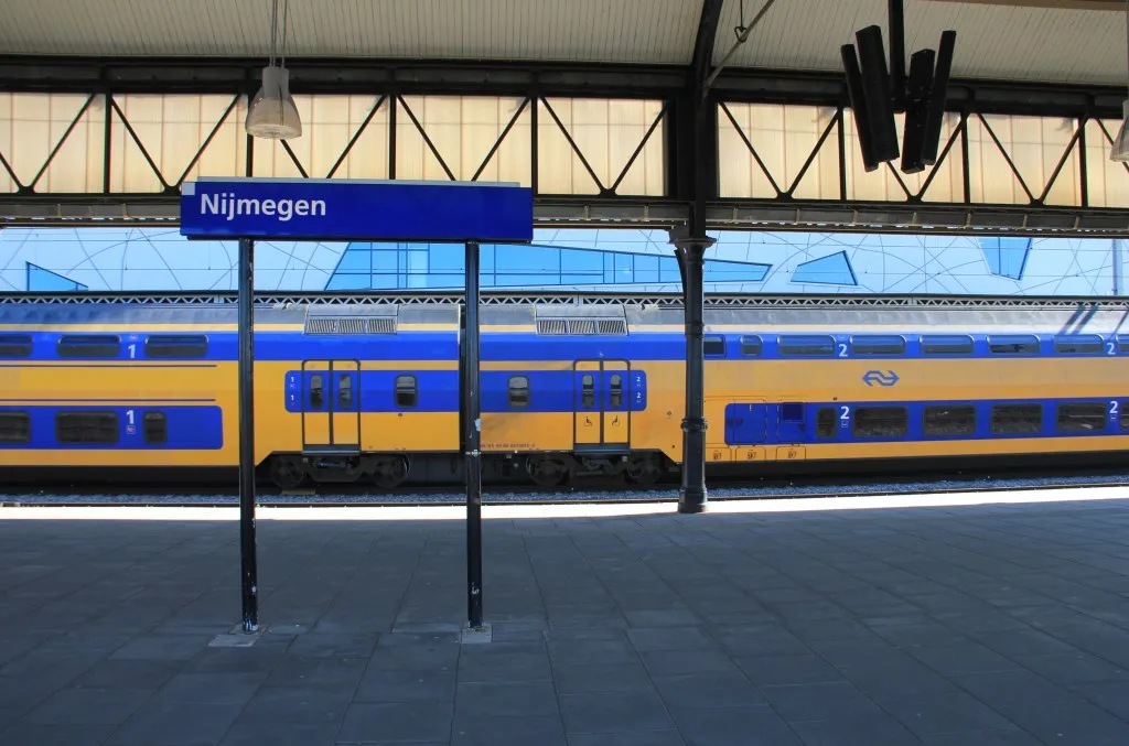 stationtrein