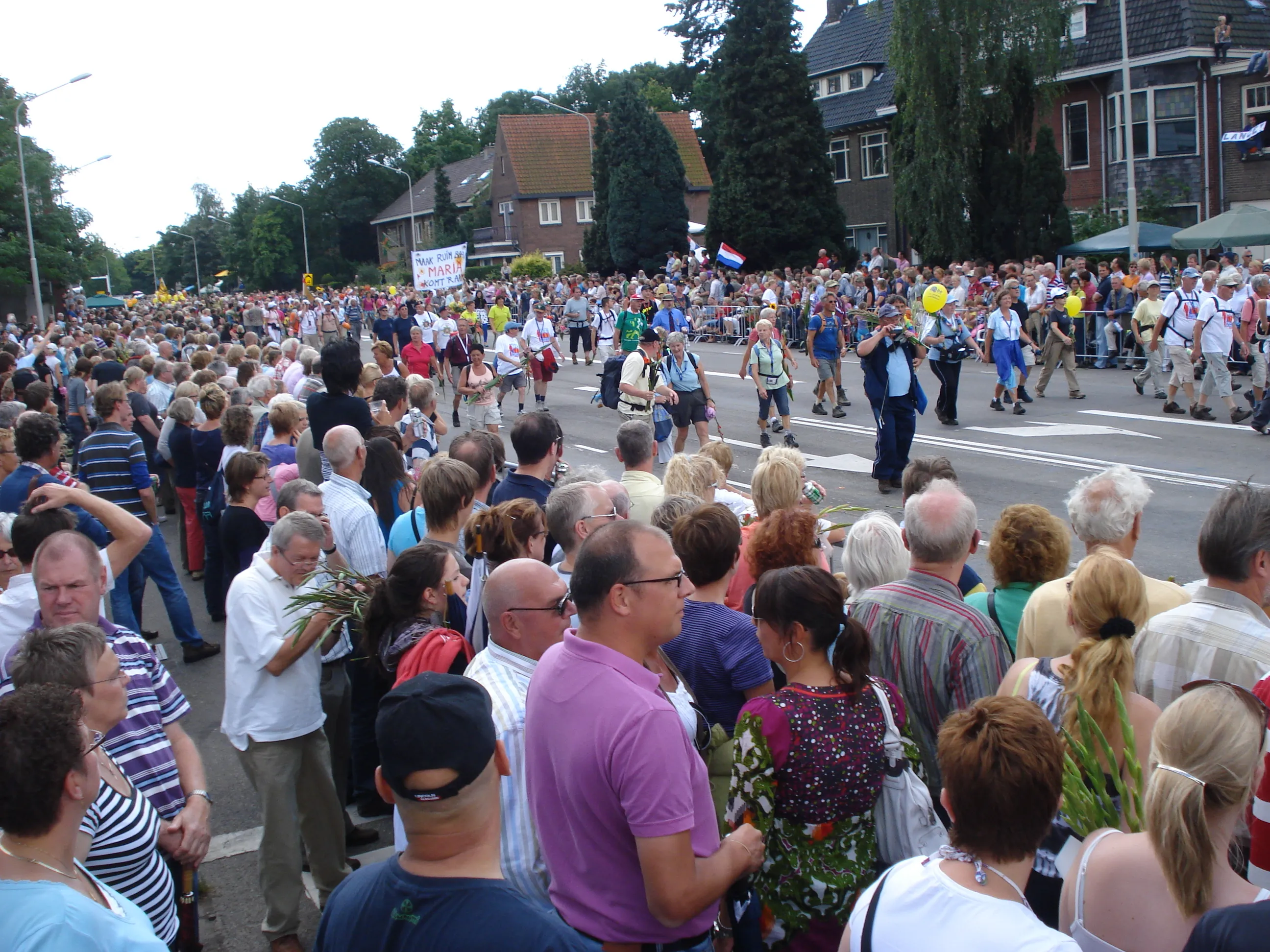 vierdaagse nijmegen intocht 2009