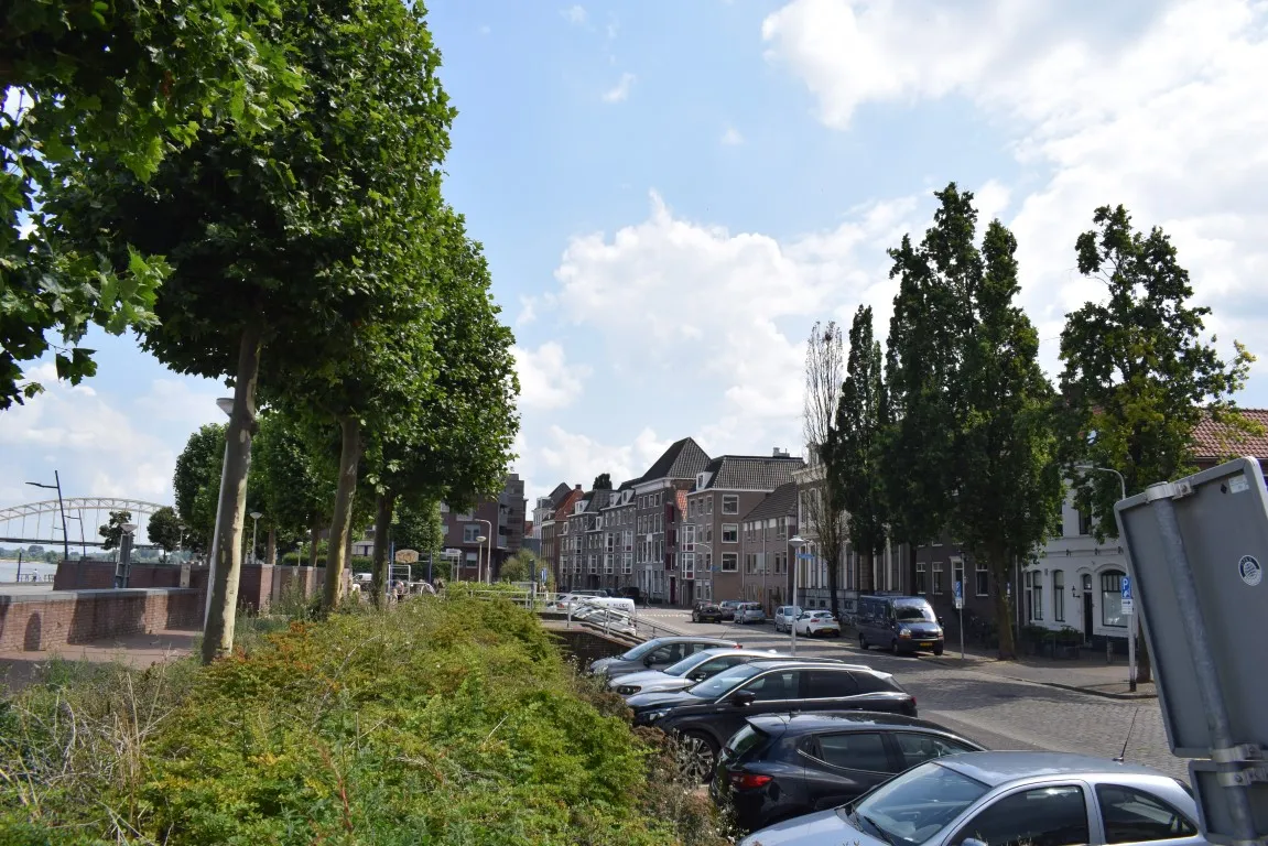 waalkade 8 middel