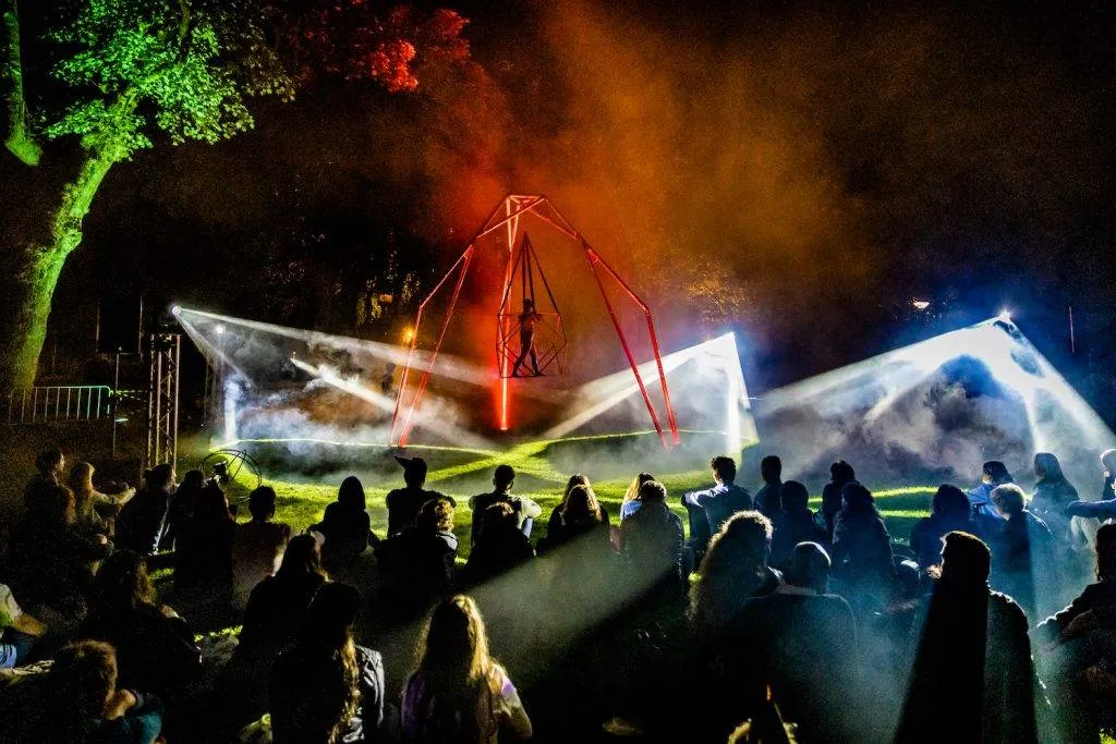 NieuweKunstnacht_KunstnachtValkhofpark-Zirkometric-Marcel-Krijgsman_Rechtenvrij-1024x683