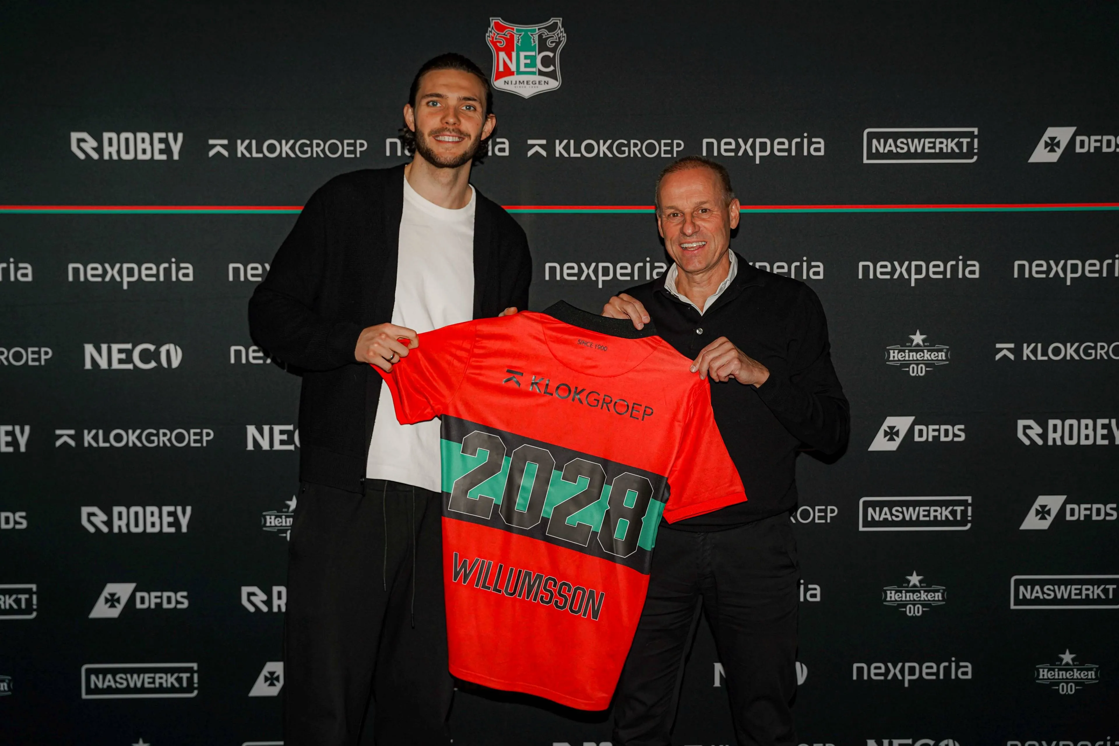 NECMEDIA-Willumsson-20