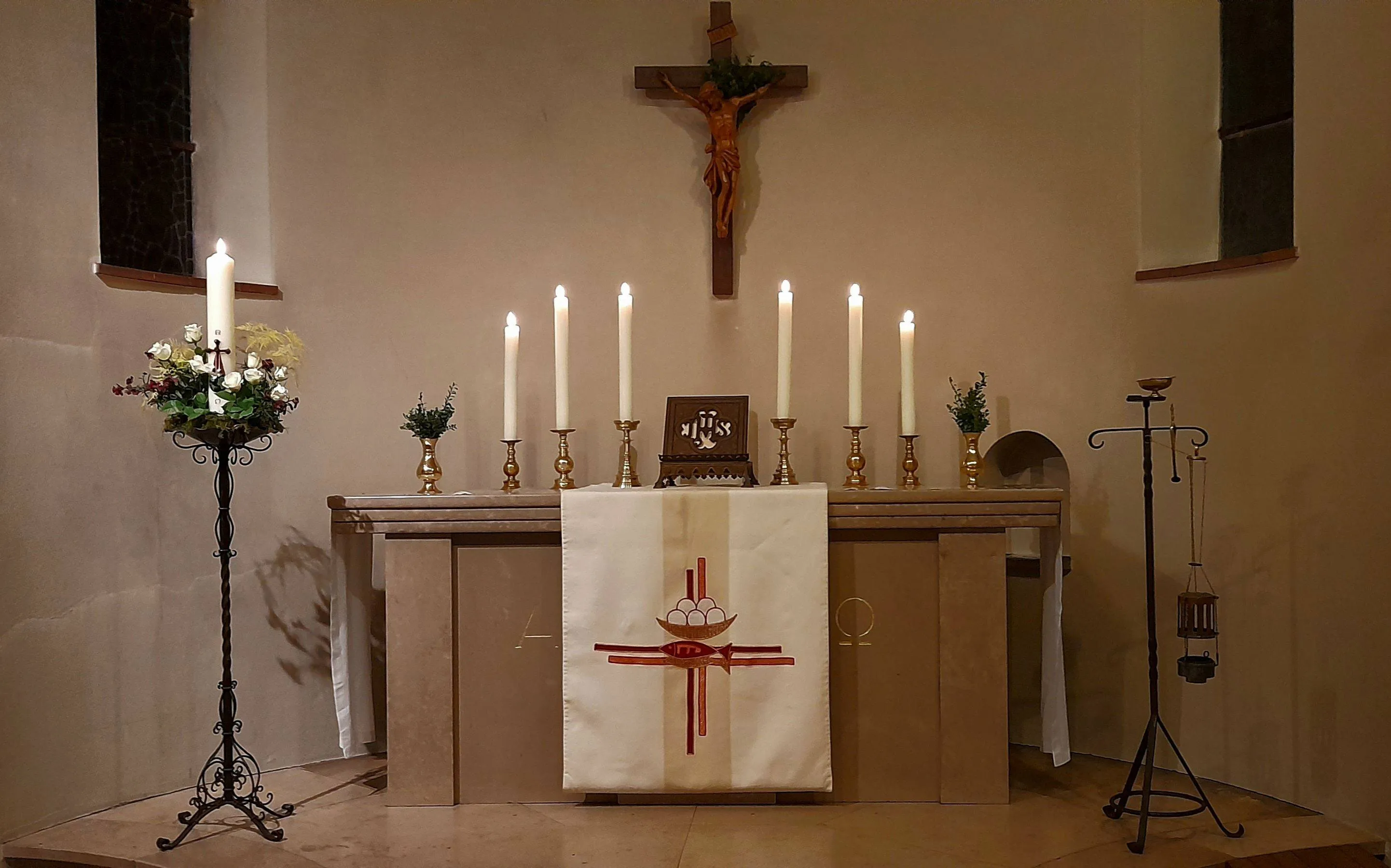 OUd RK kerk Foto kerk met Pasen