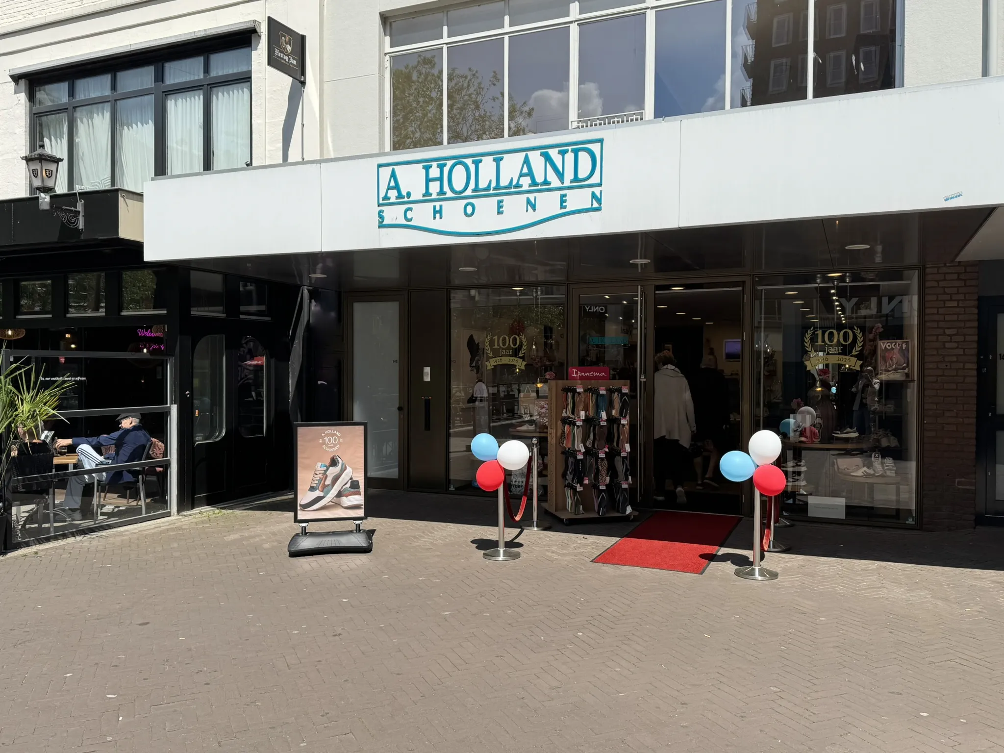 Foto voorzijde A. Holland schoenen