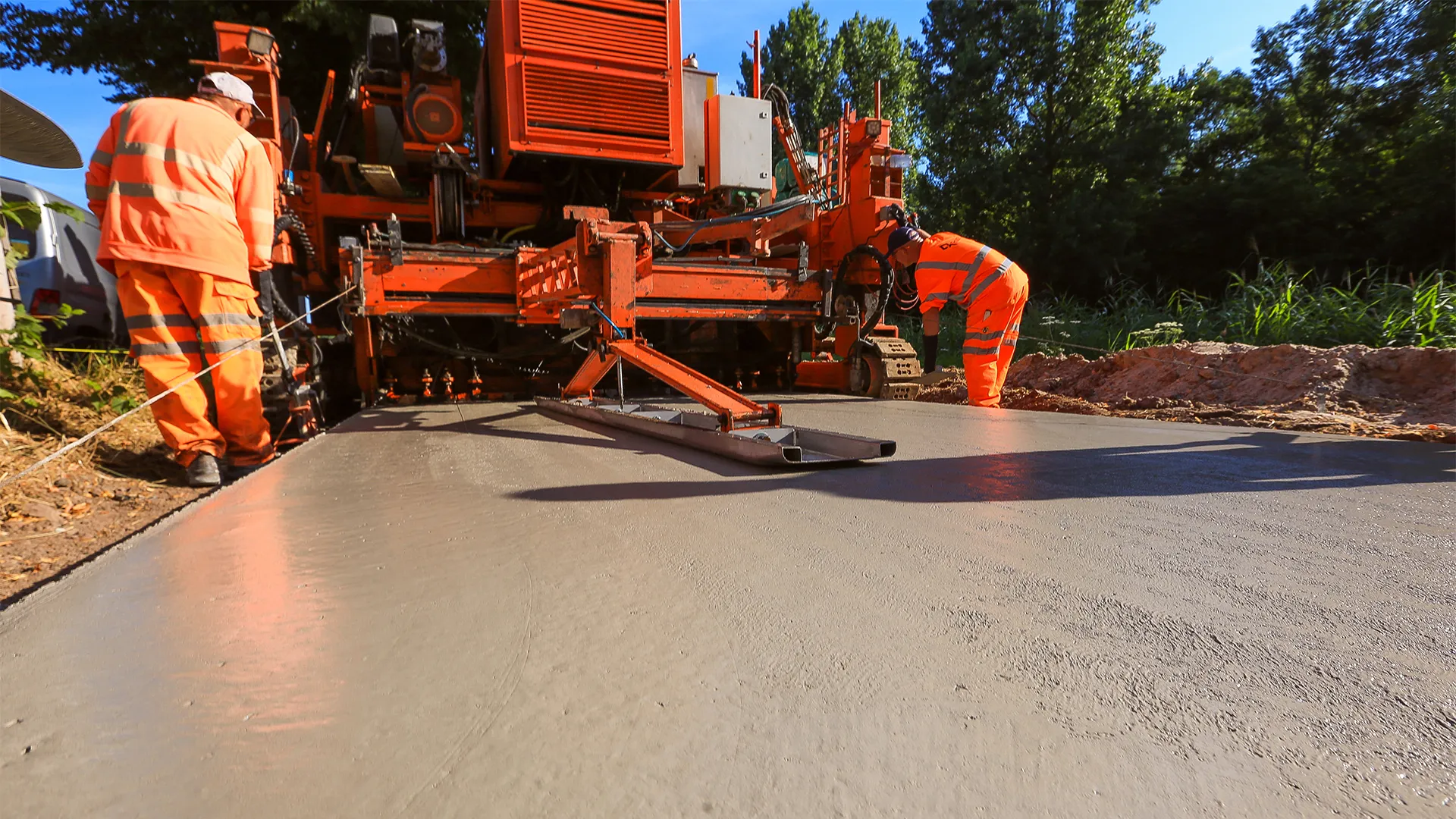 aanleg betonnen fietspadjpg