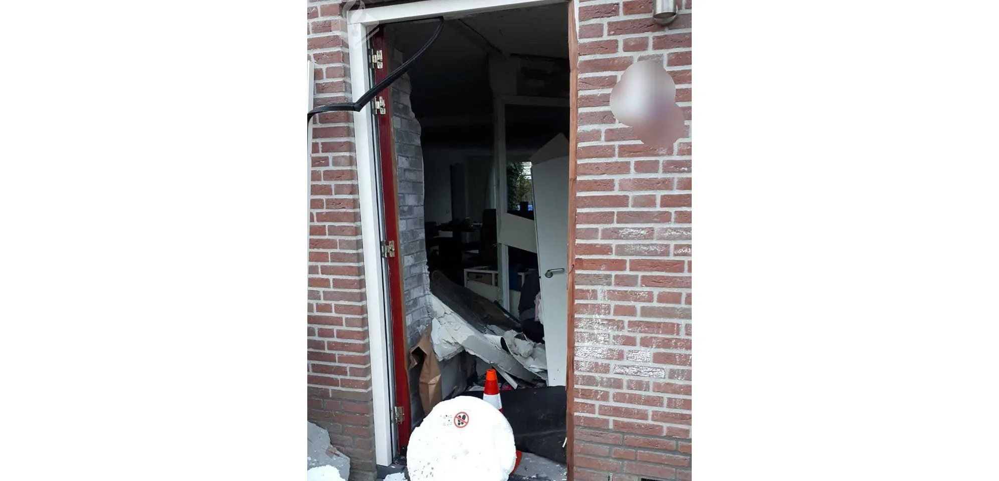 aanslag woning golfoploop urk
