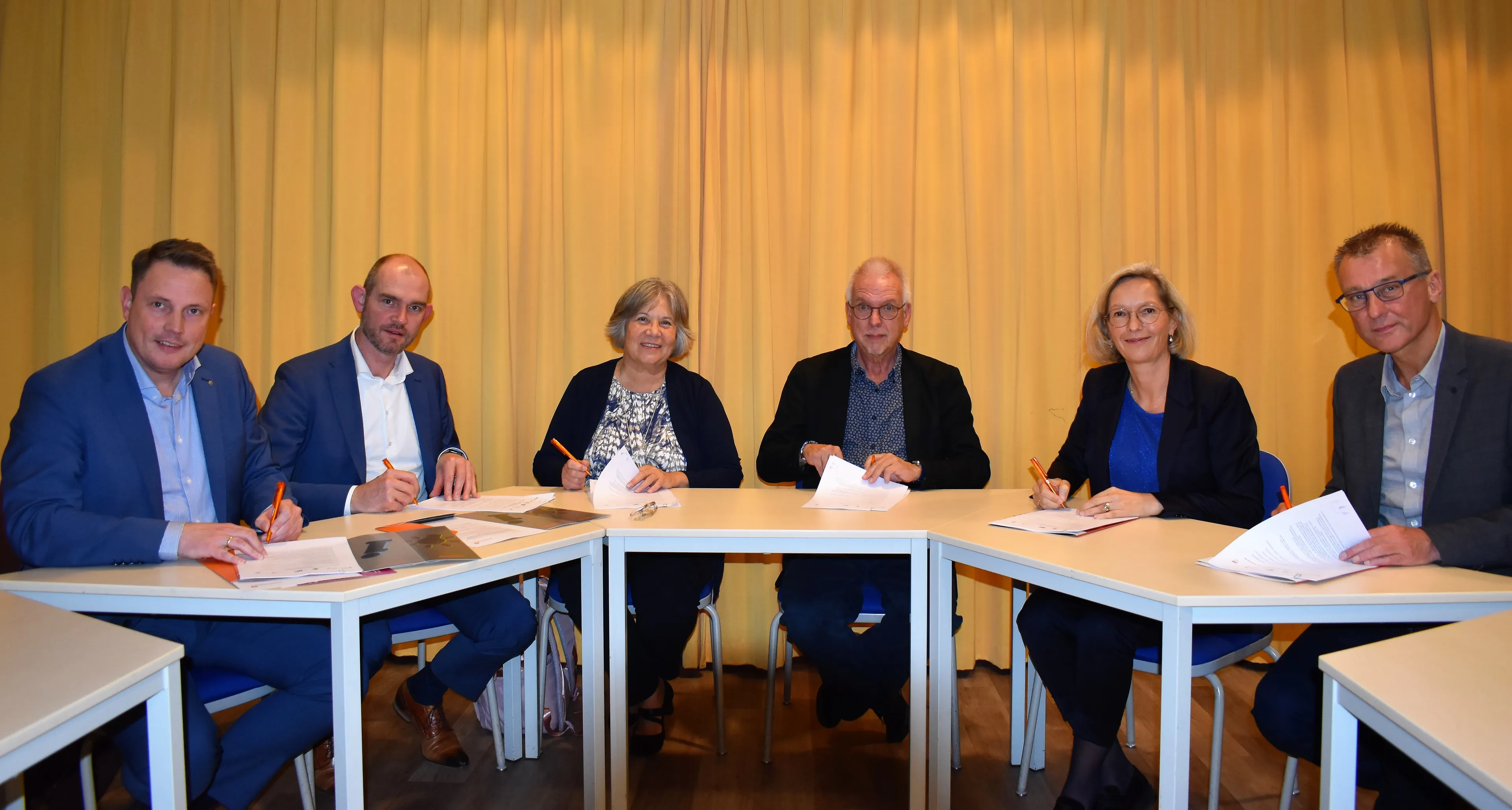 foto ondertekening convenant 003