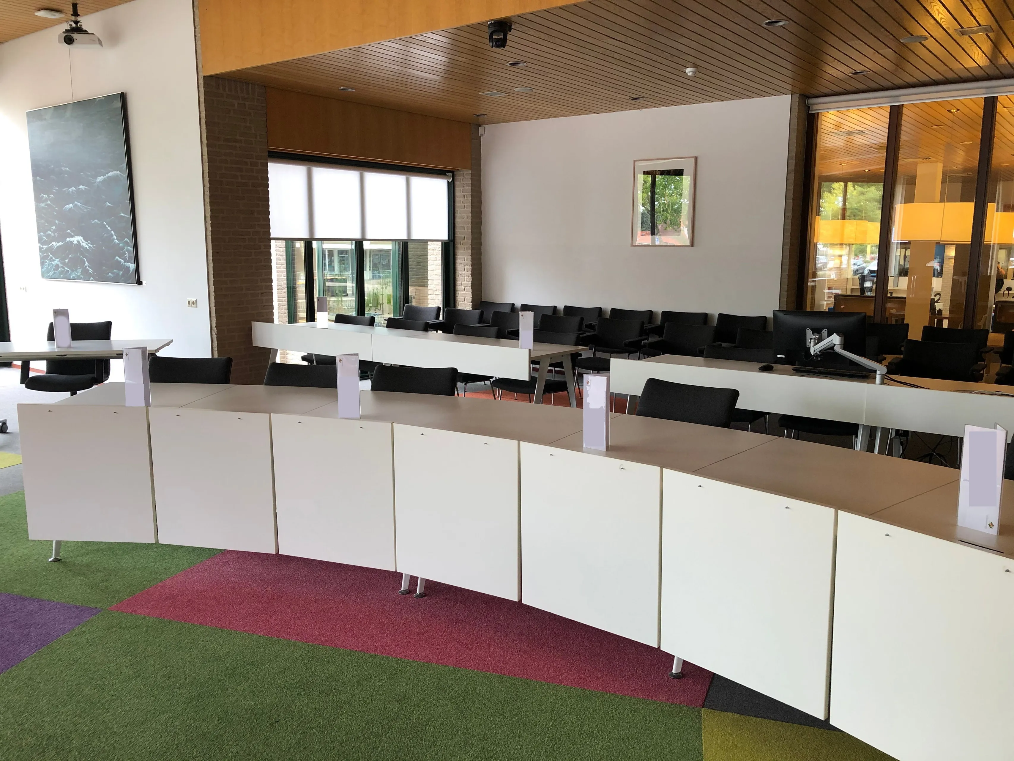 foto raadszaal bij persbericht