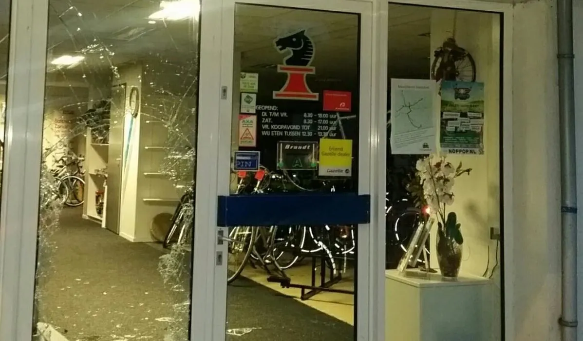 inbrak fietsenzaak marknesse politie nopurk e1467471537315