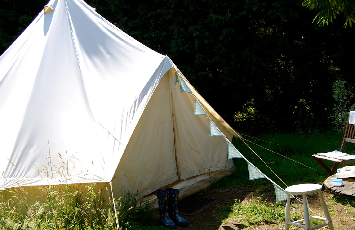 kamperen tent cc by flickrcom