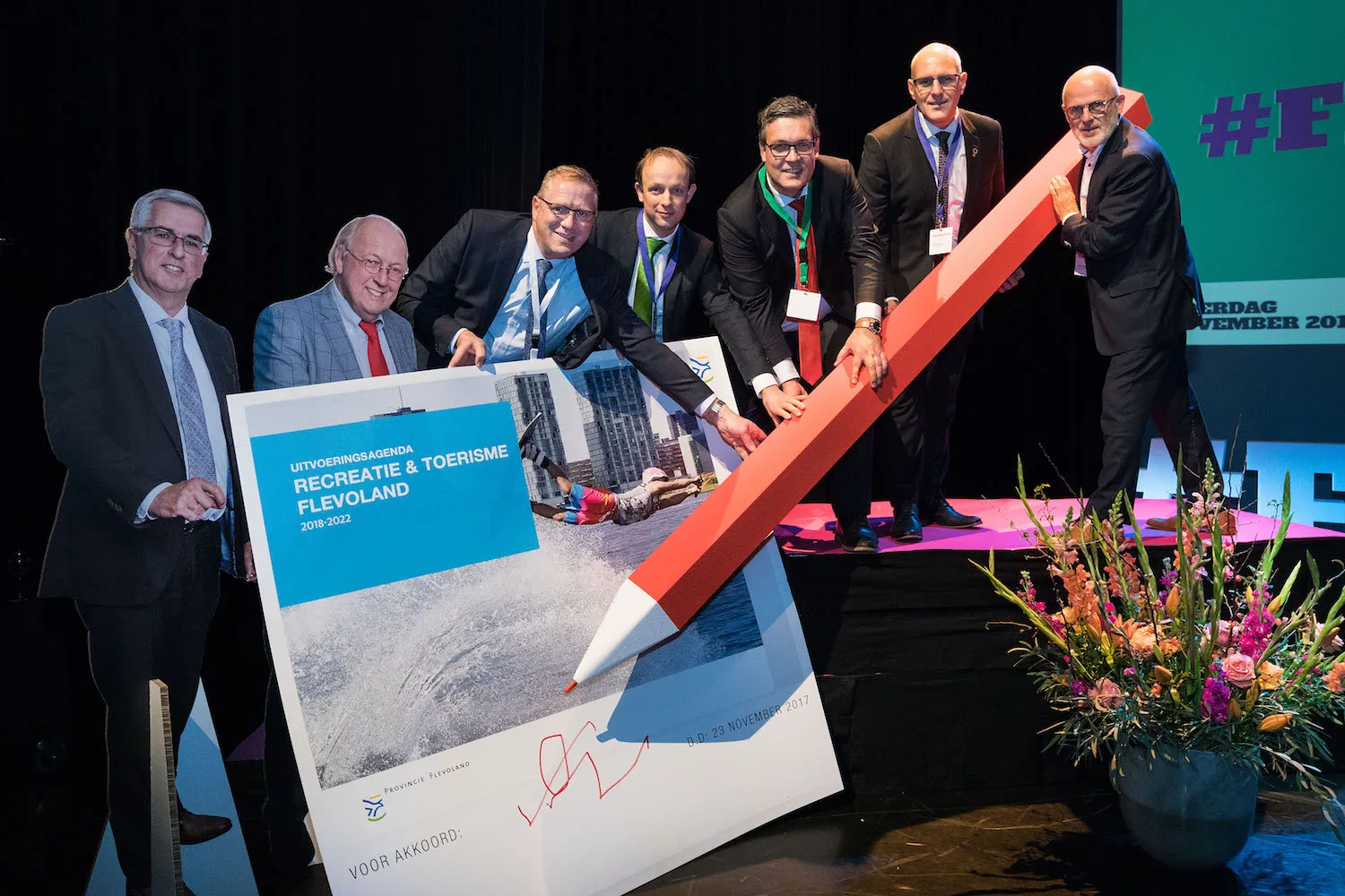 ondertekening uitvoeringsdocu ment 8528 fotostudiowierd