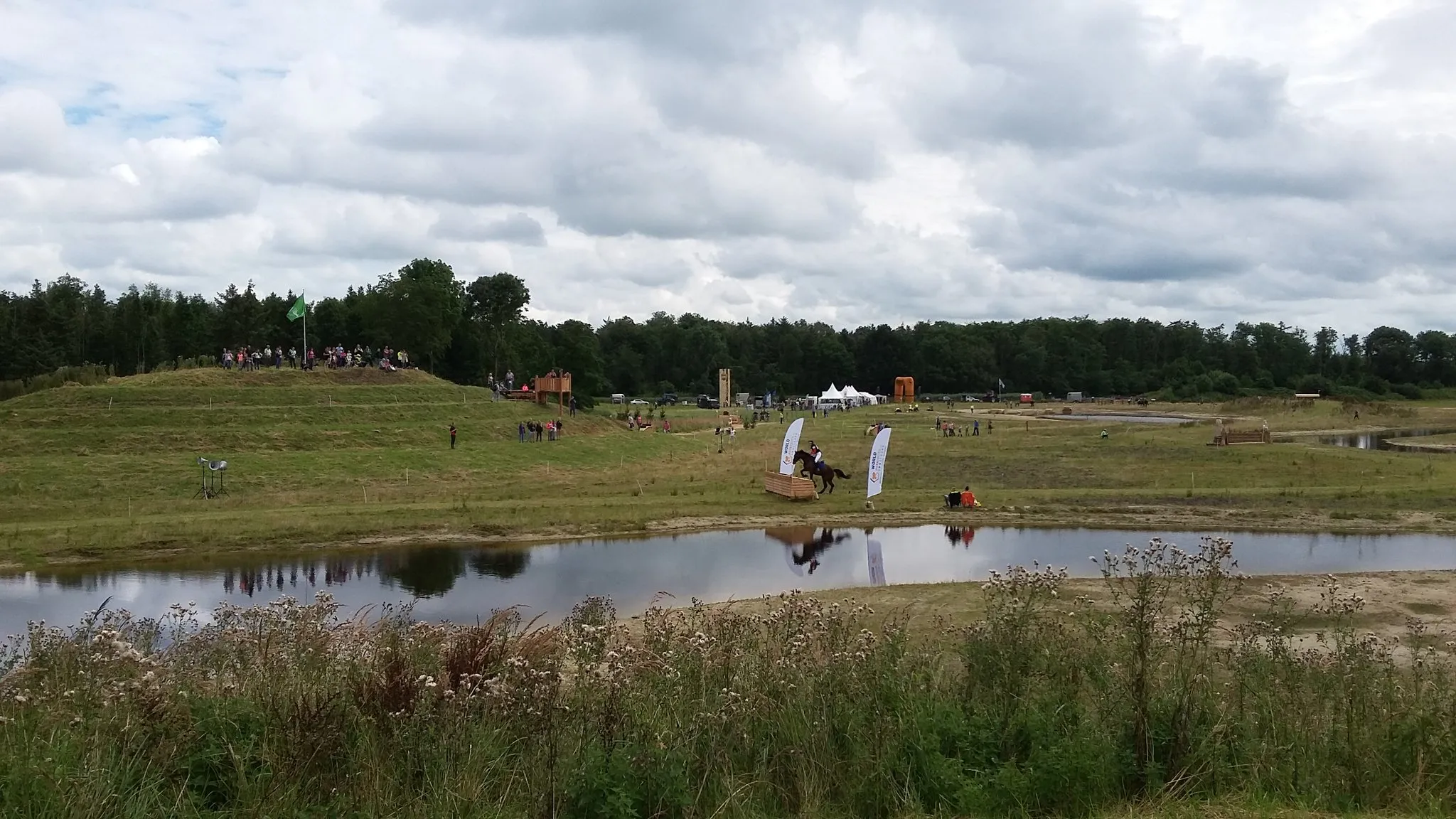 paardensportevenement eventing emmeloord in kuinderbos foto bertwin bergman