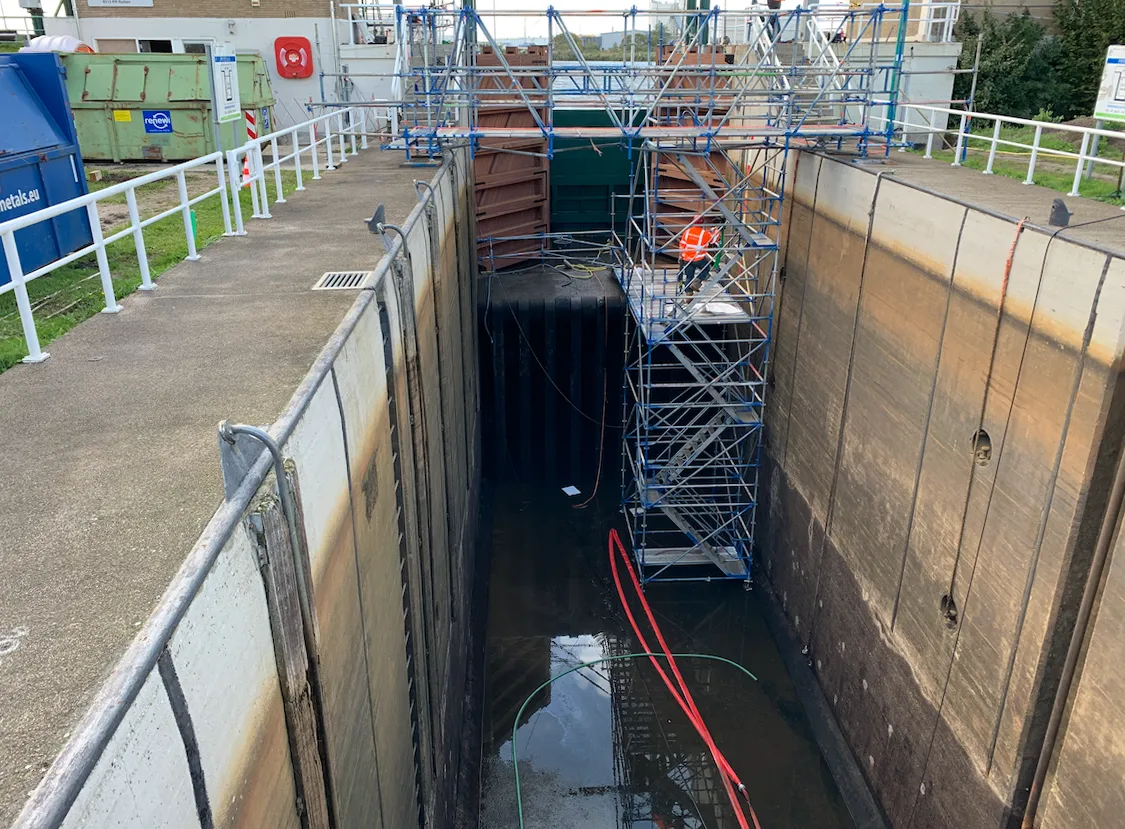 sluis lemmer leeg
