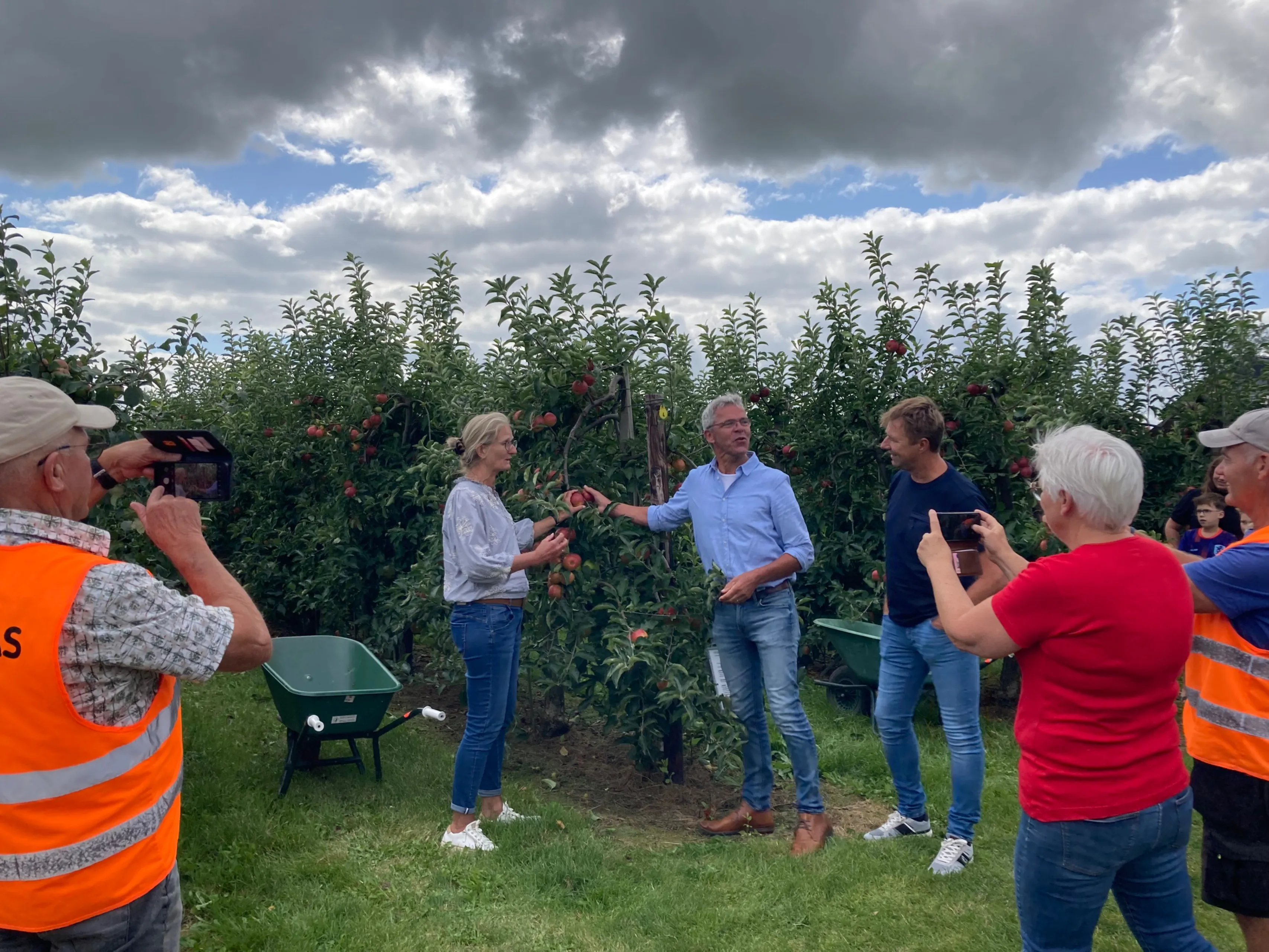 opening fruitpluktuin 2024 img 8961