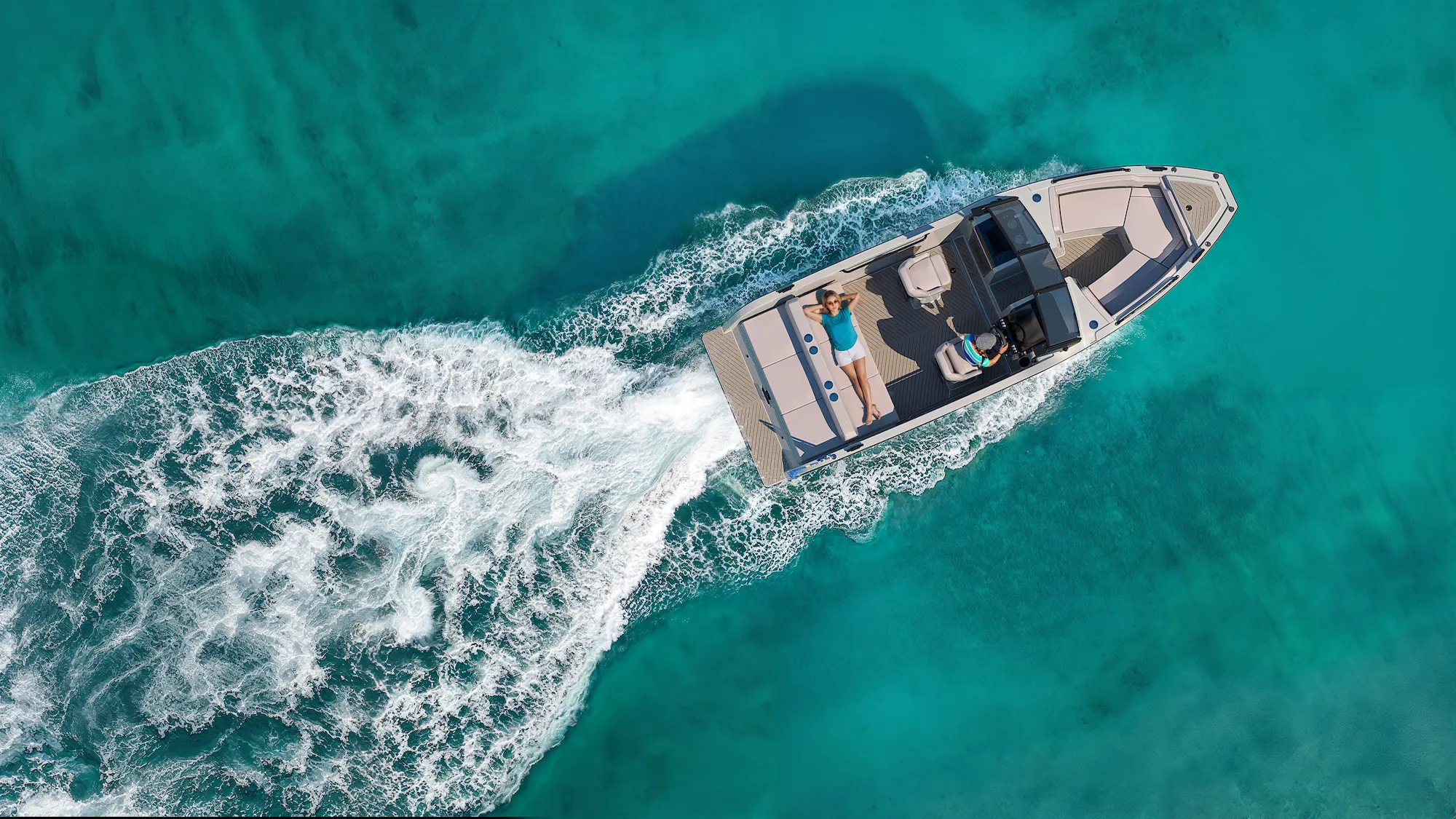 nieuwe x shore 1 bowrider