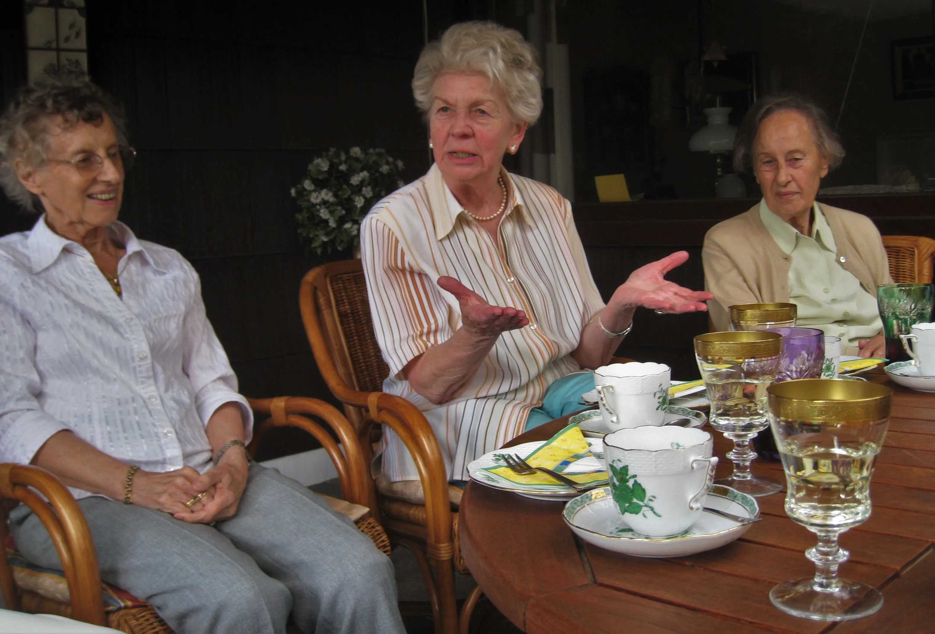 tea party 1335722