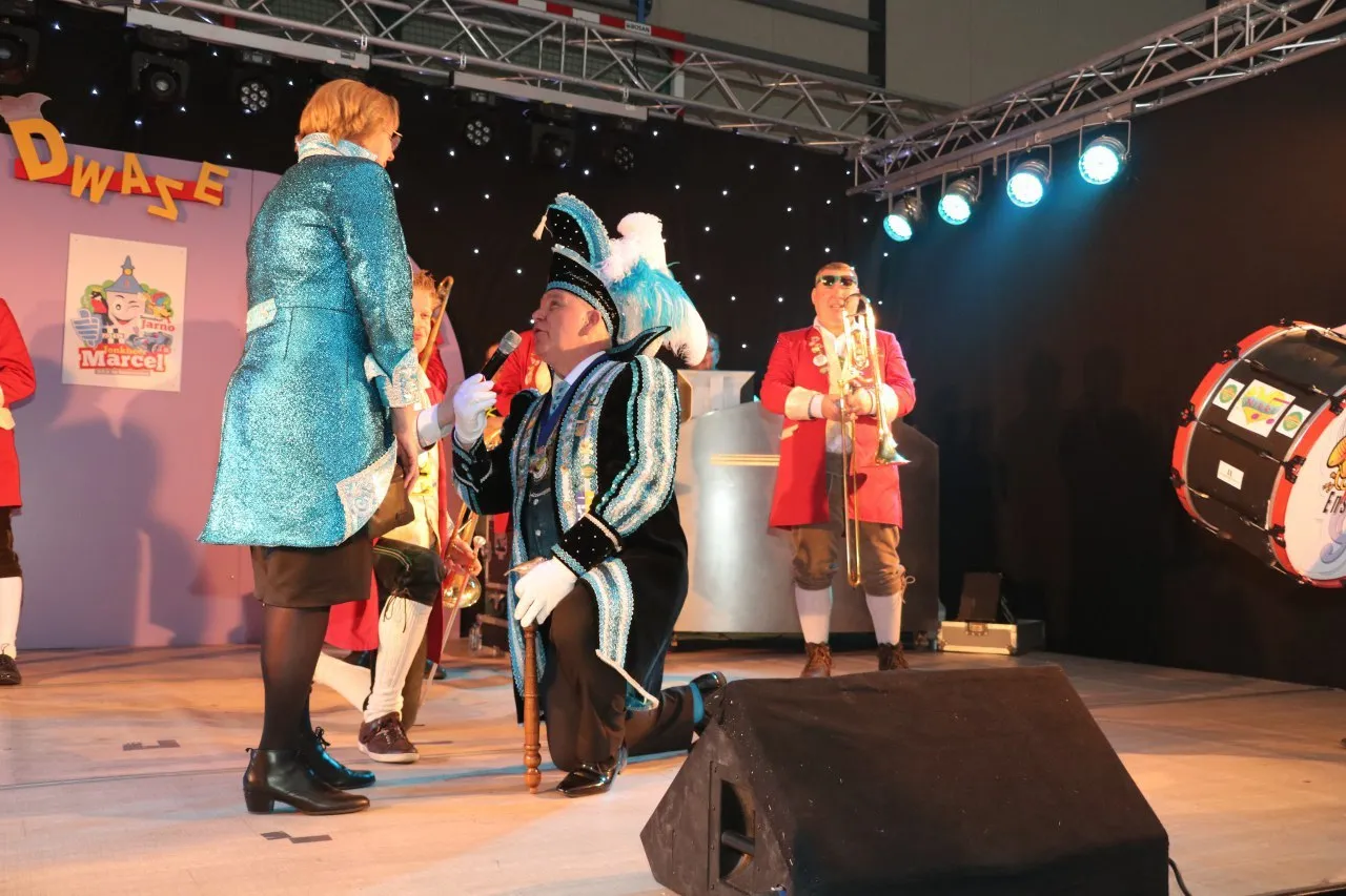 19020689 35453 newsunited