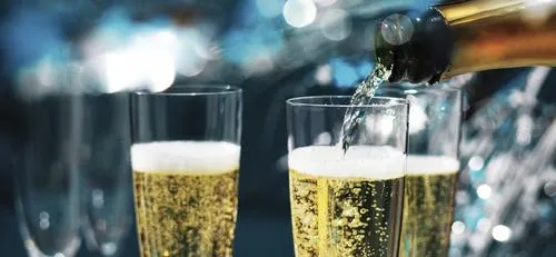 pgwj8vchuv2mxgn8t2e7ej0px champagne2