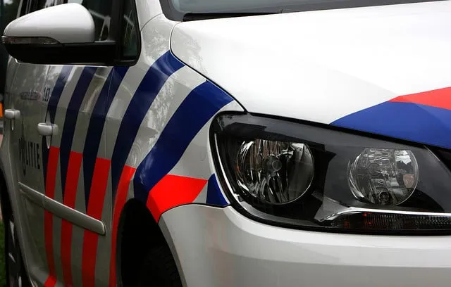 politieauto 7366532750 d3639573ba z ramon vasconcellos cc by sa 20 flickr 640x408