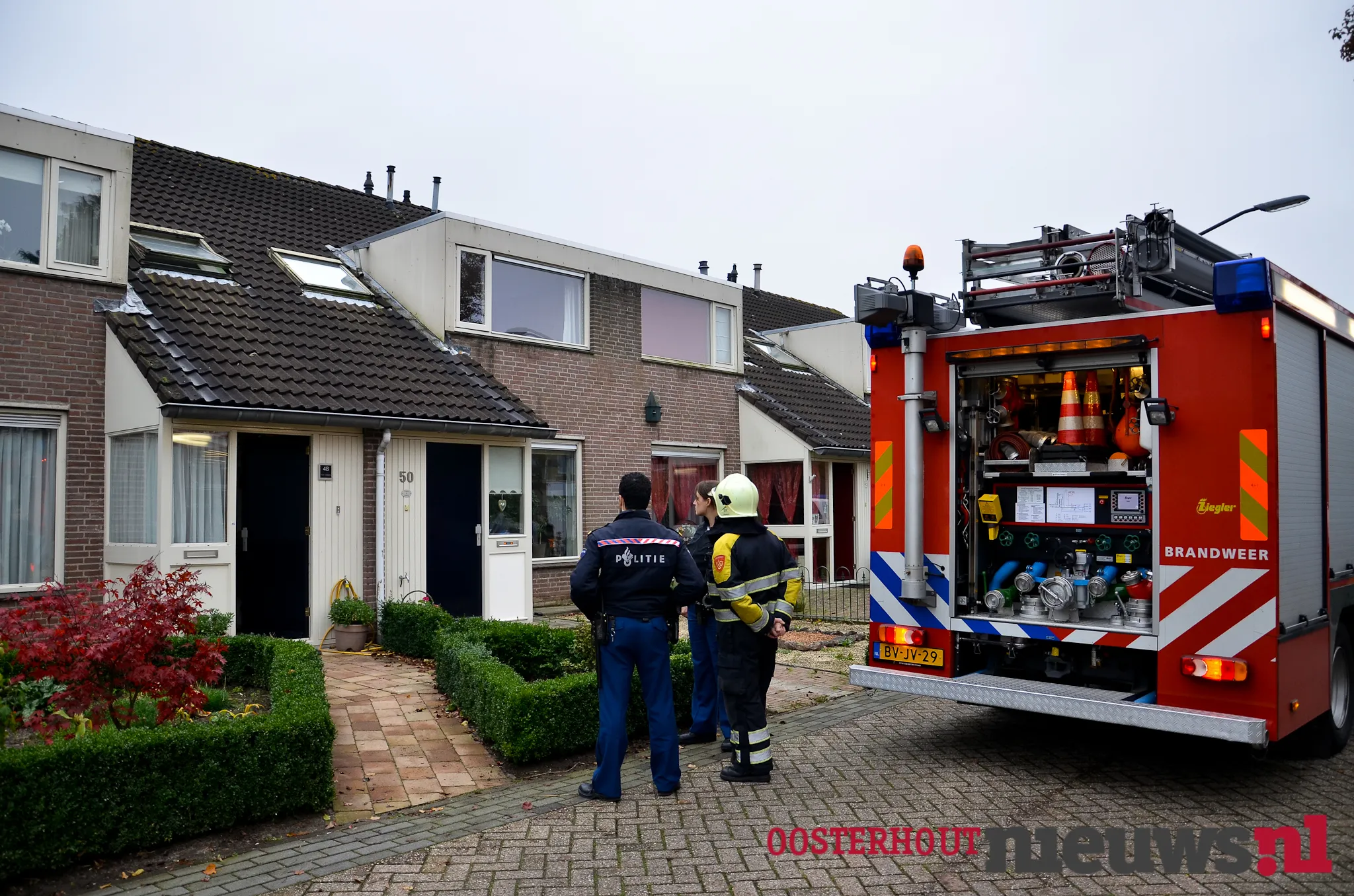 xqwb600763306544h2bo5qmo0 woningbrand desselaar oosterhout picture by joes van wanrooij