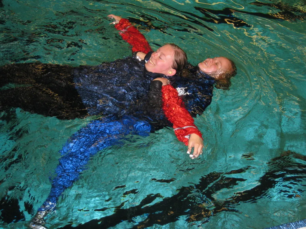 azc2nzk9k956jarahmevy8xhk img86601024