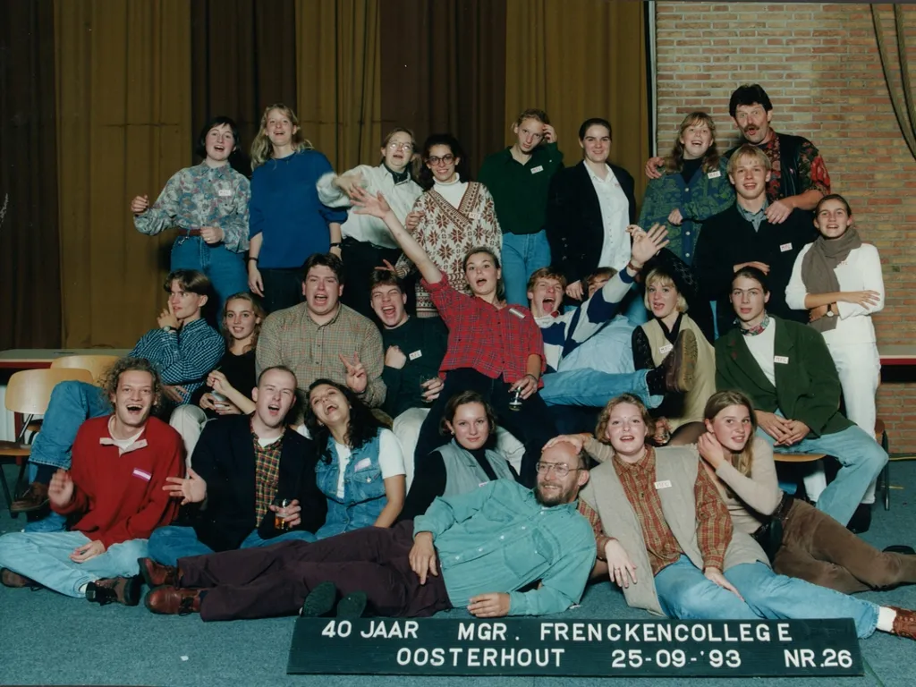 f4ybbfxv4fuyohwd51y2xxvfw foto reunie 40 jaar verkleind