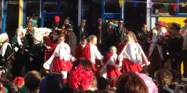 g0wr9px947pmp28awb4yr3qwo kaaike xi