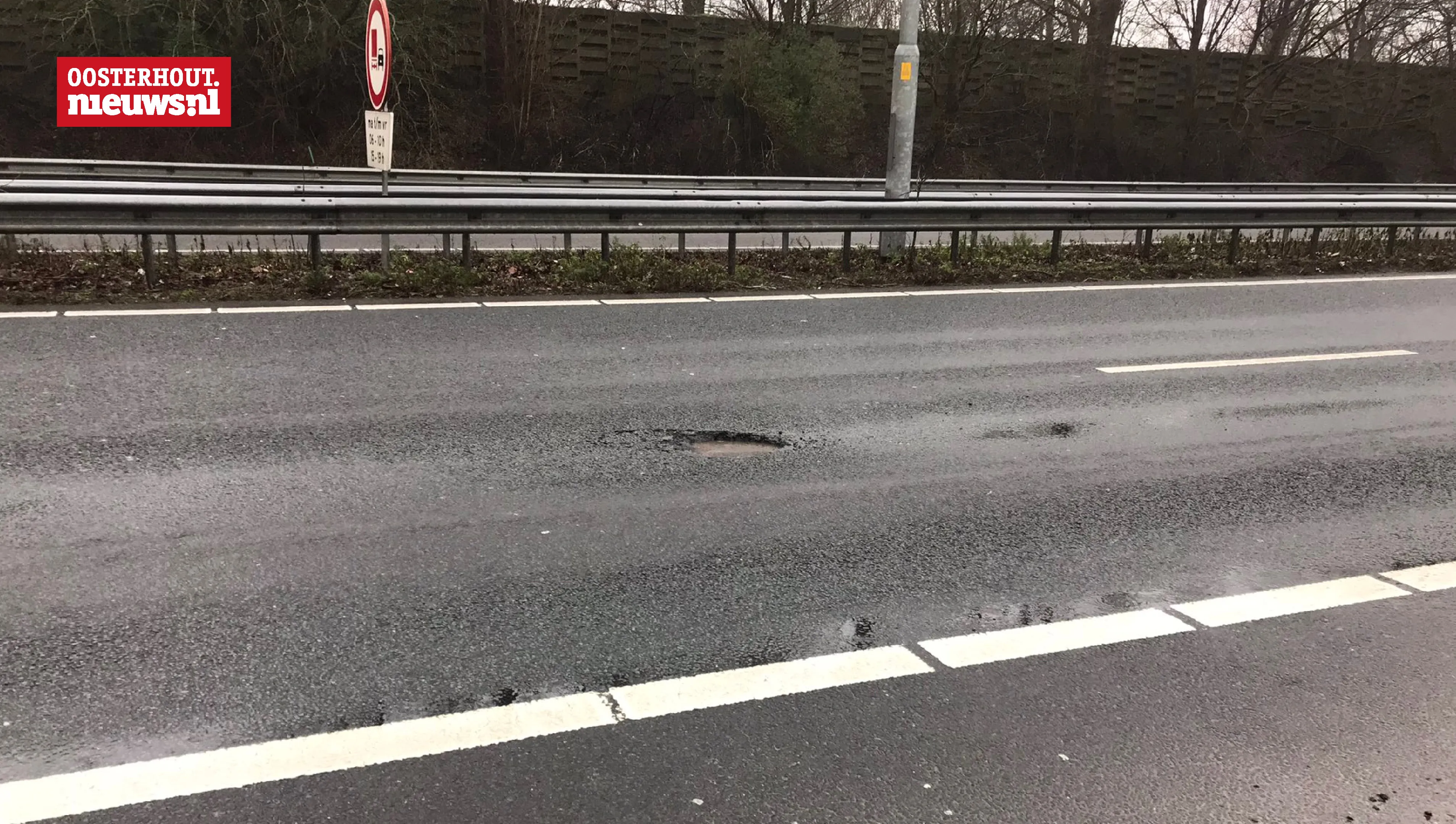 gaten asfalt snelweg vorstschade