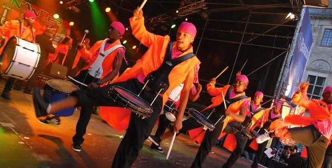 qd6w9ysibmfdhyechroioxyha kaais zomercarnaval unicum 2014 1