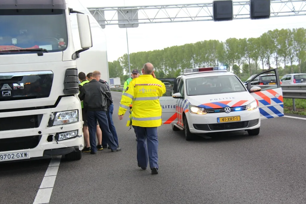 y5znakrqlr2pcywr5q73ch26n 01