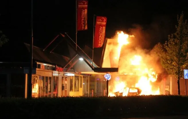 yy6x30e7l3rou7k0j73a8lheh brand1 2