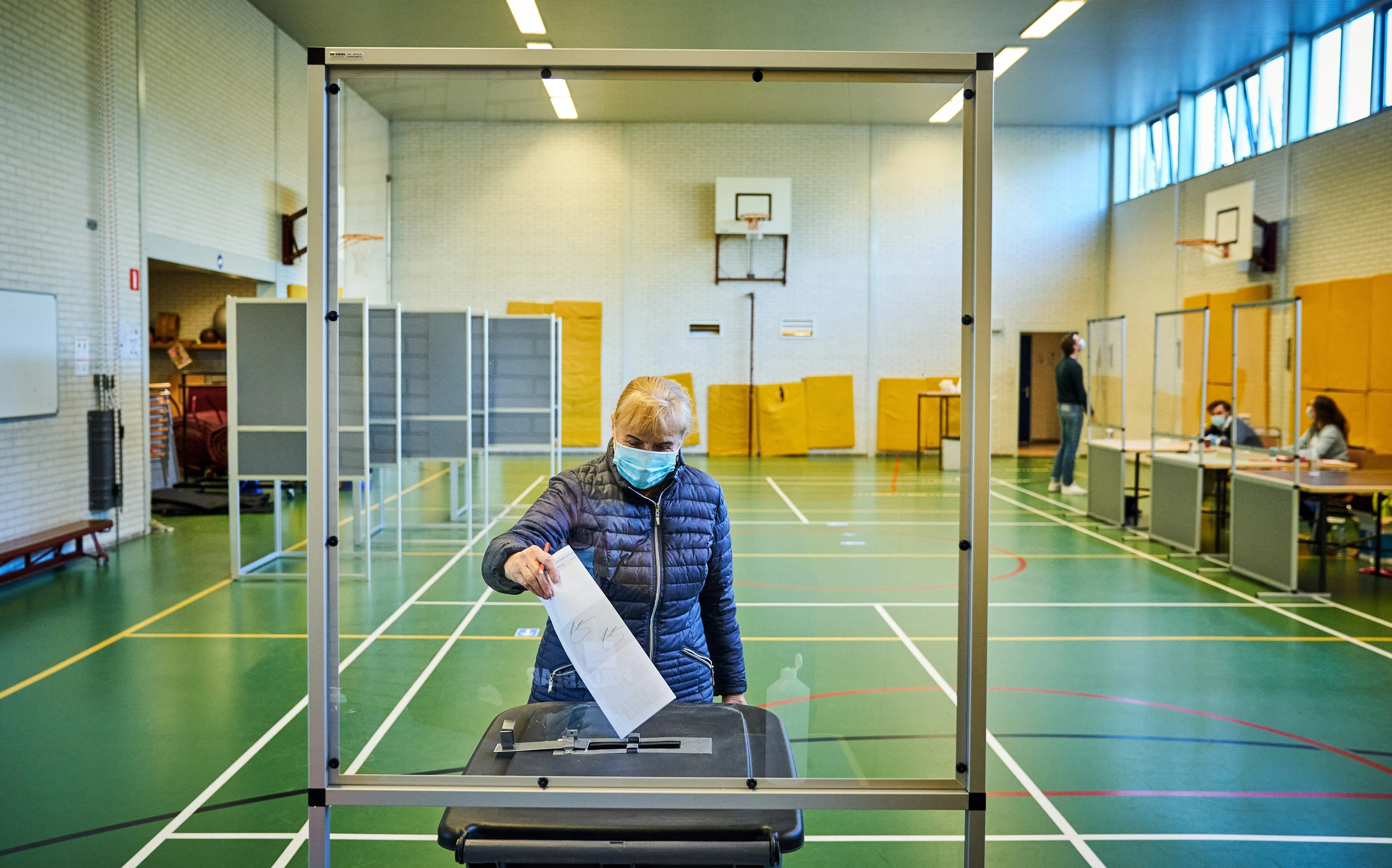 01 20201118 stemmen pnh36945909