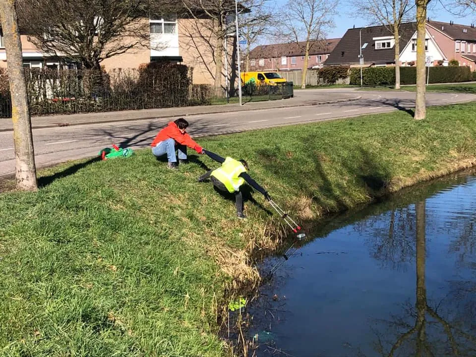 1205ac150c384b9381ac61b976fffa59 1