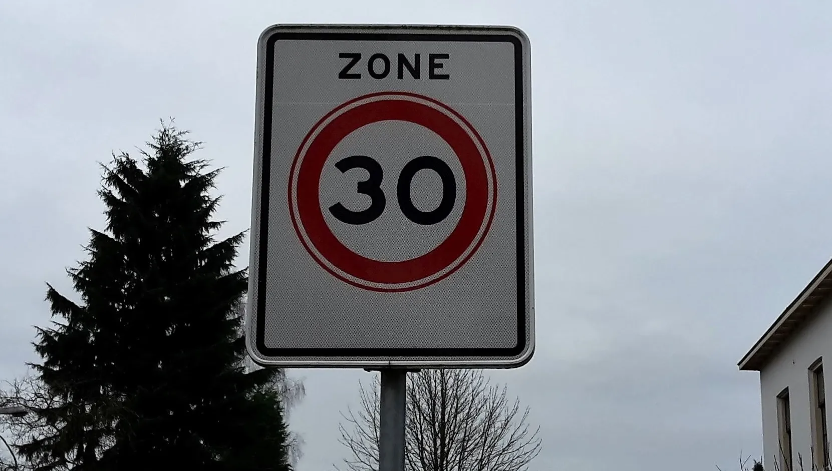 30 km zone
