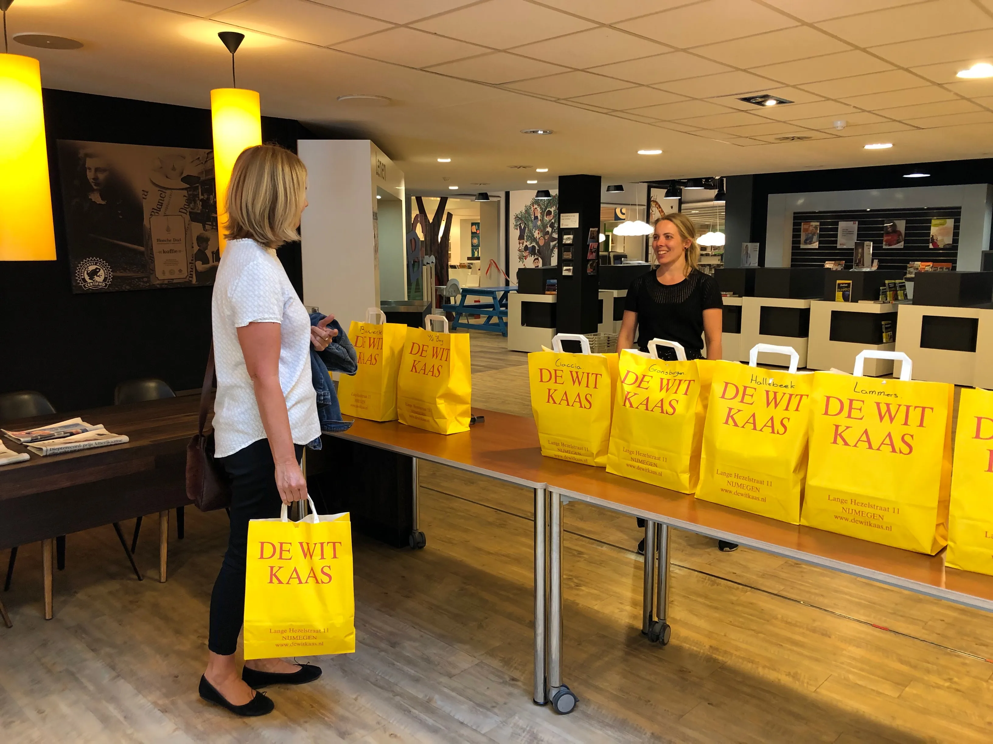 afhaalbieb in bibliotheek de marinburg