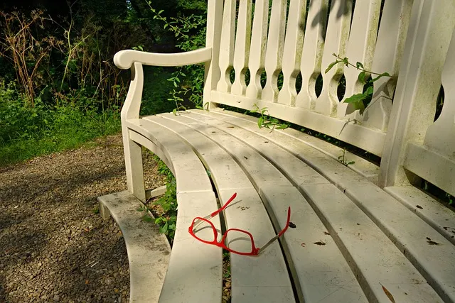 bench 1503557 640