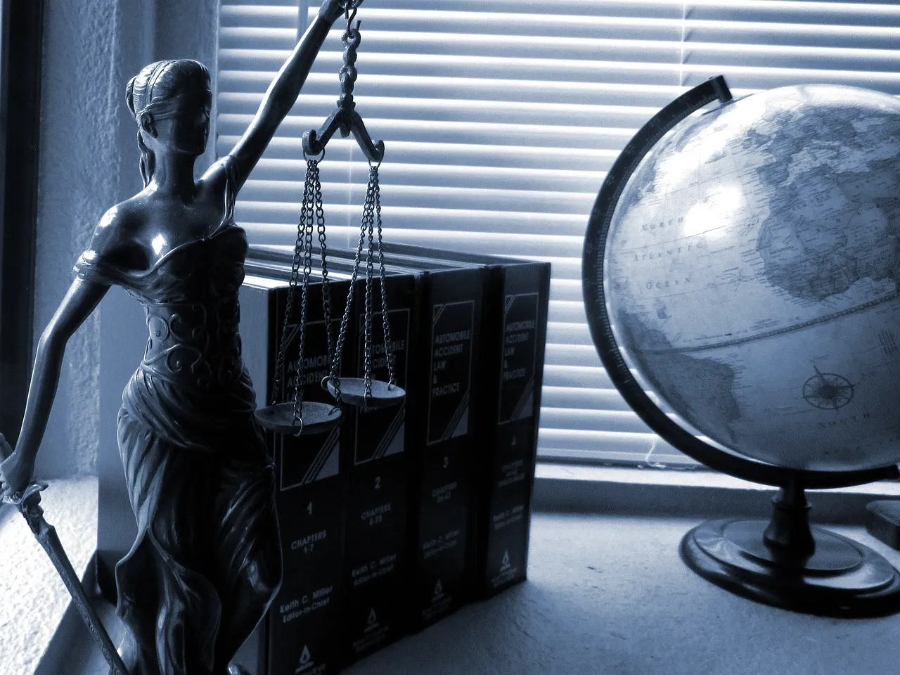 lady justice jessica45 pixabay