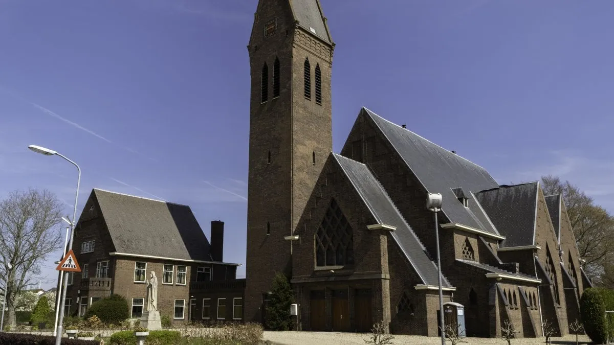 leonardiskerk voorzijde
