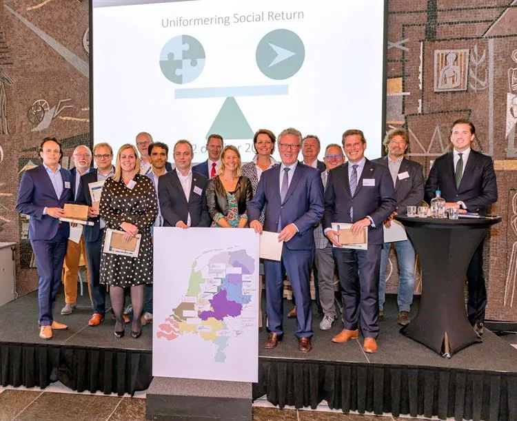 samen maken we social return eenvoudiger groepsfoto 6a2769 1600px