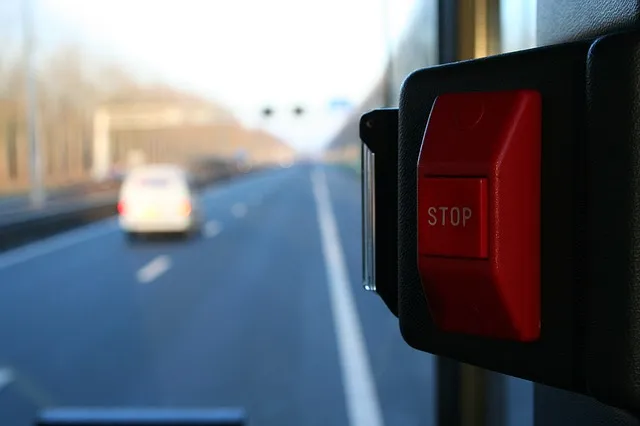 stop 1405901 640