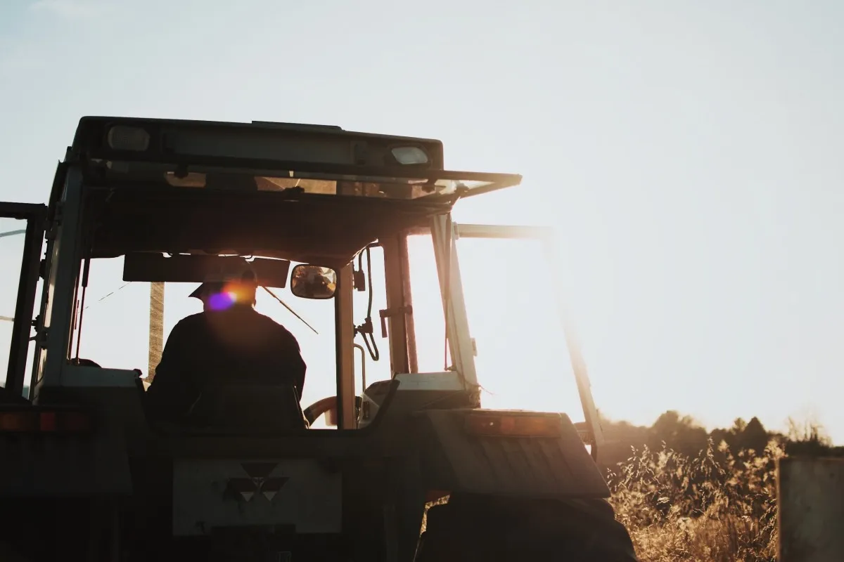 tractor lens flare sunlight machinery agriculture 1388967jpgd
