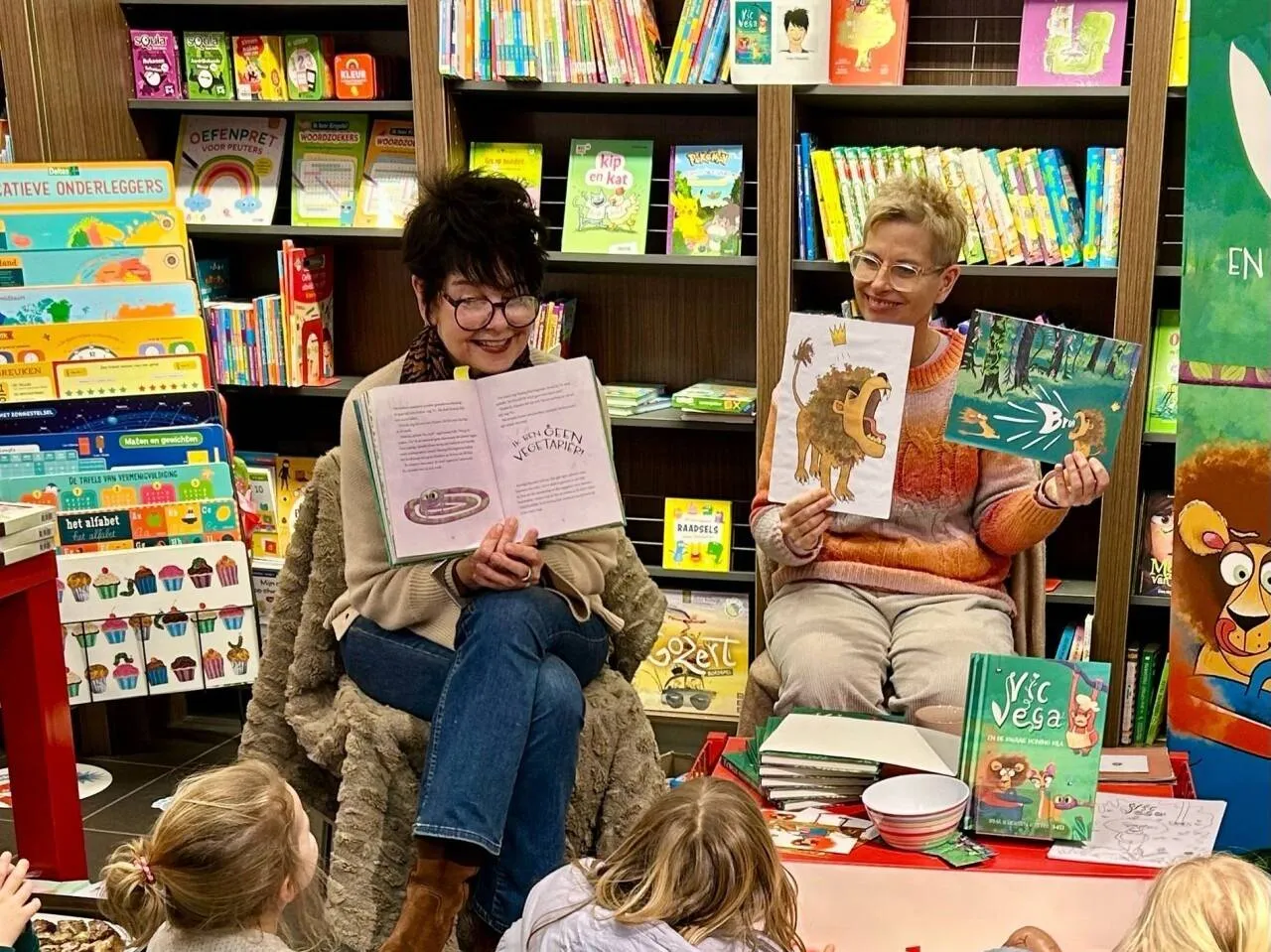 Vic Vega Voorleesvoorstelling in Bibliotheek Elst_eigen foto rechtenvrij