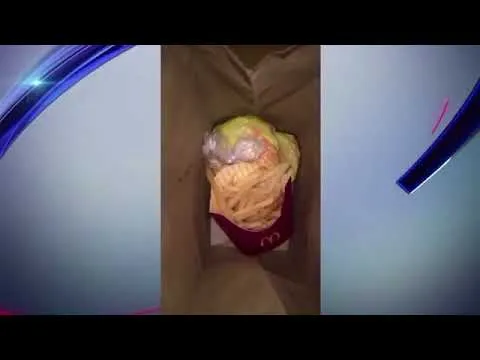 busted mcdonalds manager betrapt met het dealen van coca ne tijdens werktijden