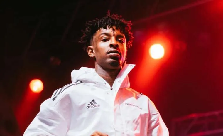 ice arrests 21 savage alleging hes in the country from the uk