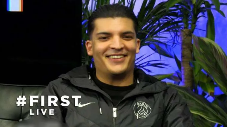 interview woenzelaar over weggaan bij boerenjongens tekenen bij van klasse boos rappen en meer