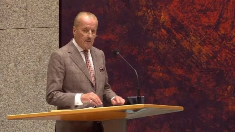 ophef theo hiddema gebruikt het 8216 n 8217 woord in de tweede kamer en mensen zijn boos