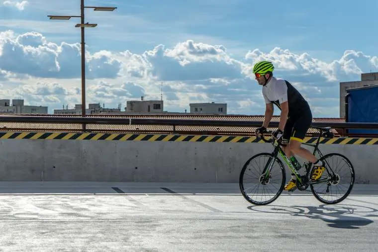 velobar m 3hlp5wcc0 unsplash
